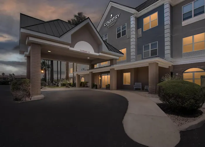 Country & By Radisson, Airport, Az