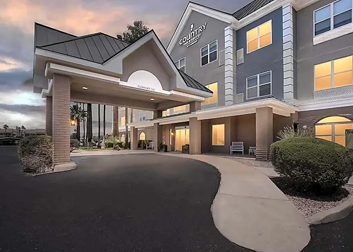 Country & By Radisson, Airport, Az 5*