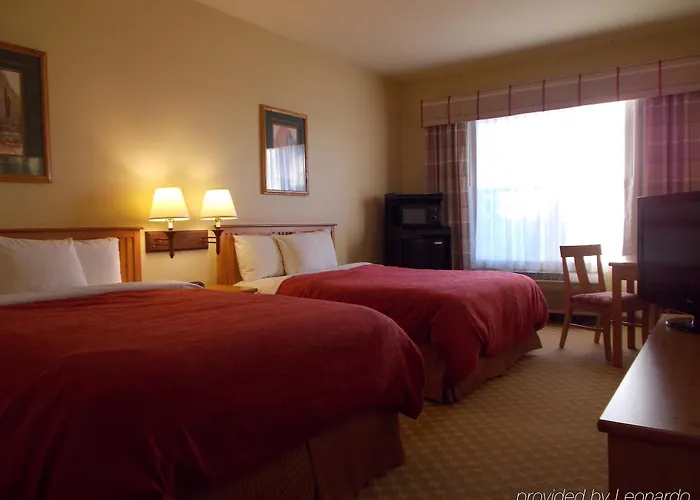 Country & By Radisson, Airport, Az Hotel 5*