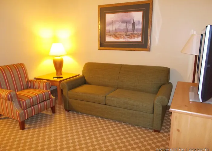 Country & By Radisson, Airport, Az 5*