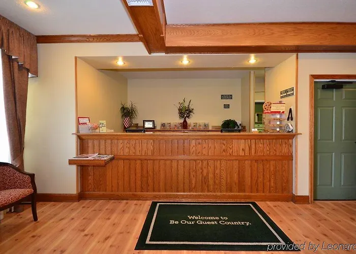 Country & By Radisson, Airport, Az 5*