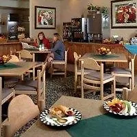 Country & By Radisson, Airport, Az