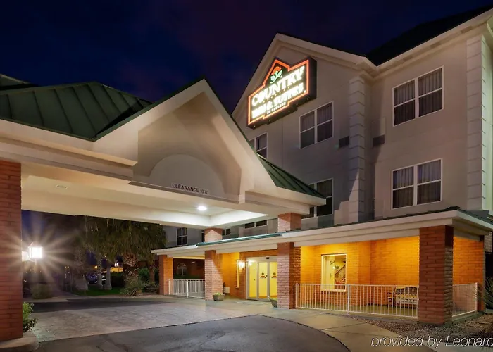 Country & By Radisson, Airport, Az Hotel 5*